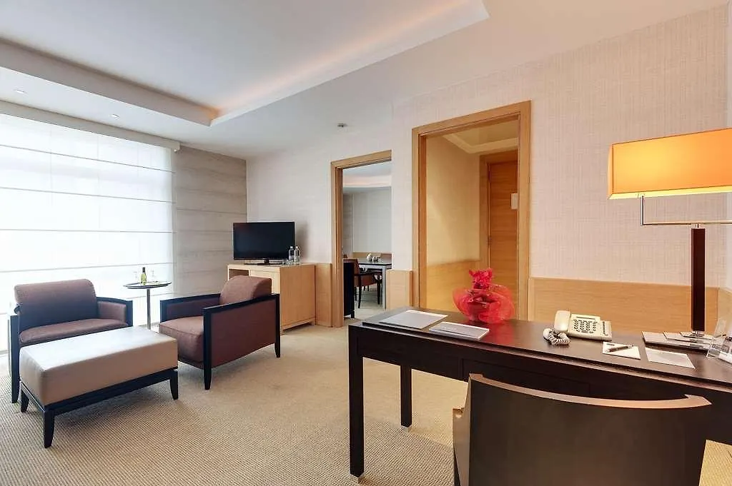 Hotel Precise House Mantegna Roma 4*, Rzym